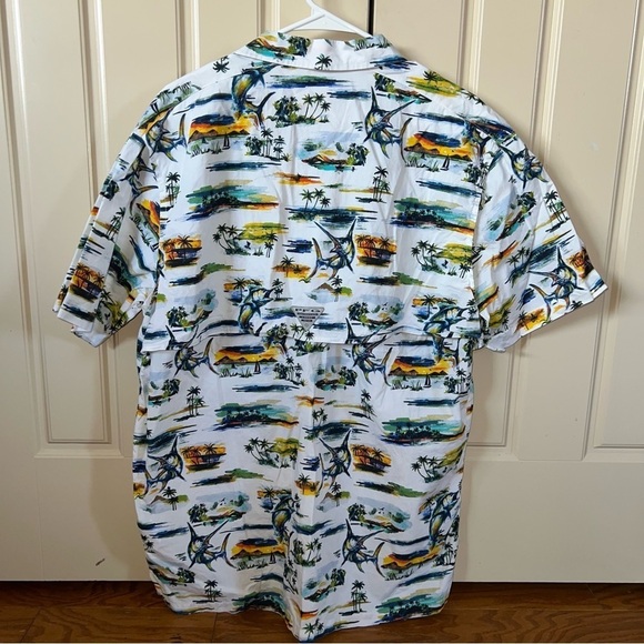 Columbia Men's Trollers Best Fish Print Mesh Back Button Down Shirt Size Large - Picture 8 of 12